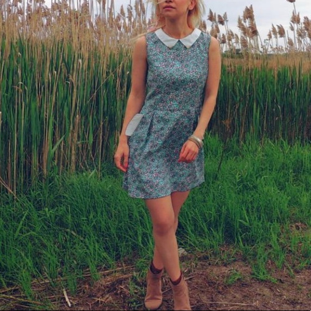 Vintage retro Daisy dress SMALL